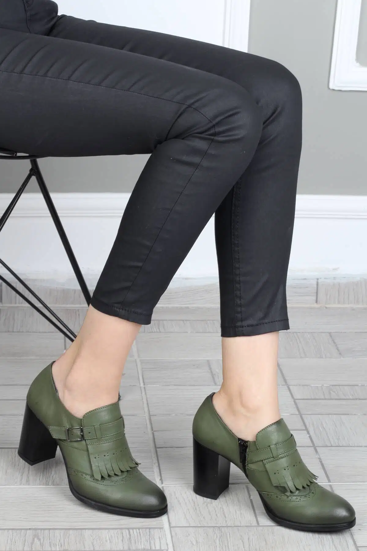 Hakiki Deri Püsküllü Yeşil Topuklu Kadın Ayakkabı - Brandy