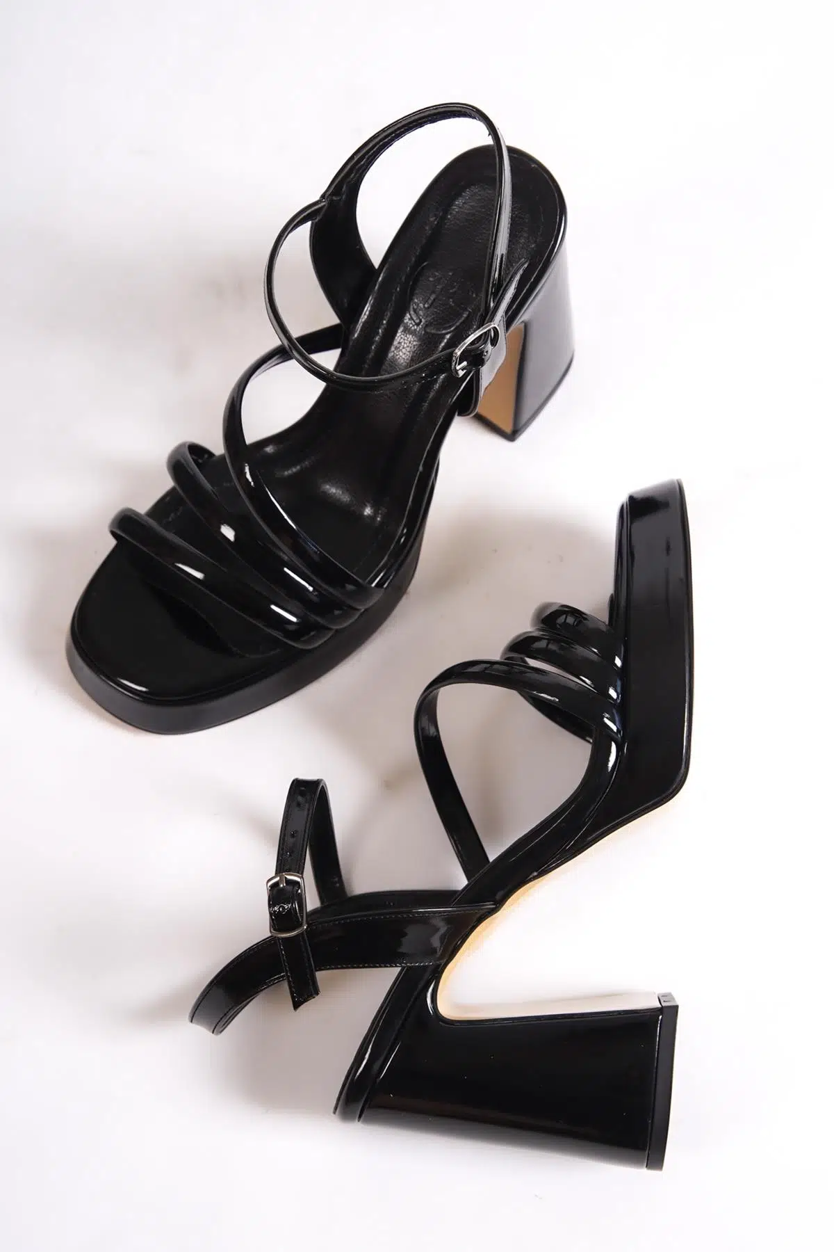 İbiza Siyah Rugan Kalın Platform Topuklu Ayakkabı