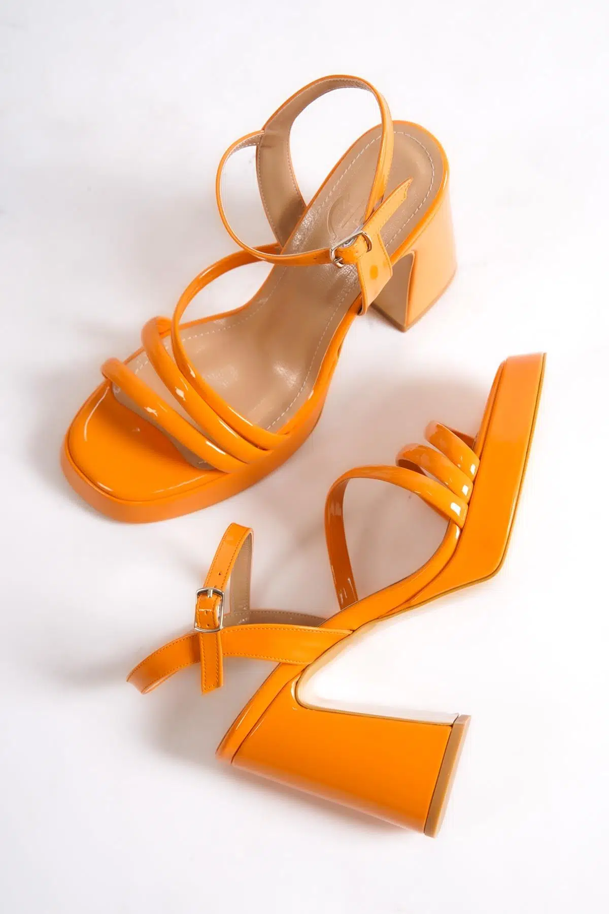 İbiza Turuncu Rugan Kalın Platform Topuklu Ayakkabı