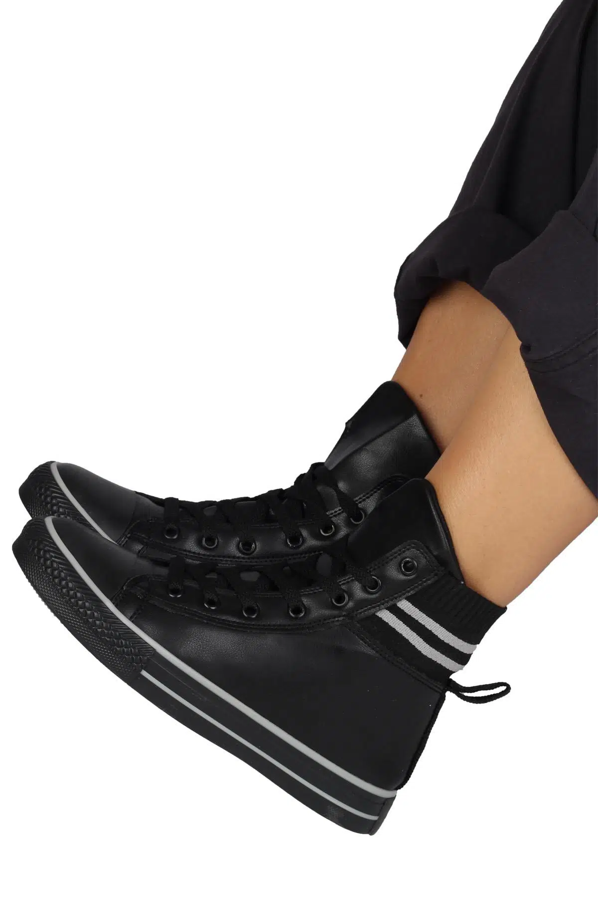 Siyah Spor Bot Bilekli Spor Ayakkabı - Bora