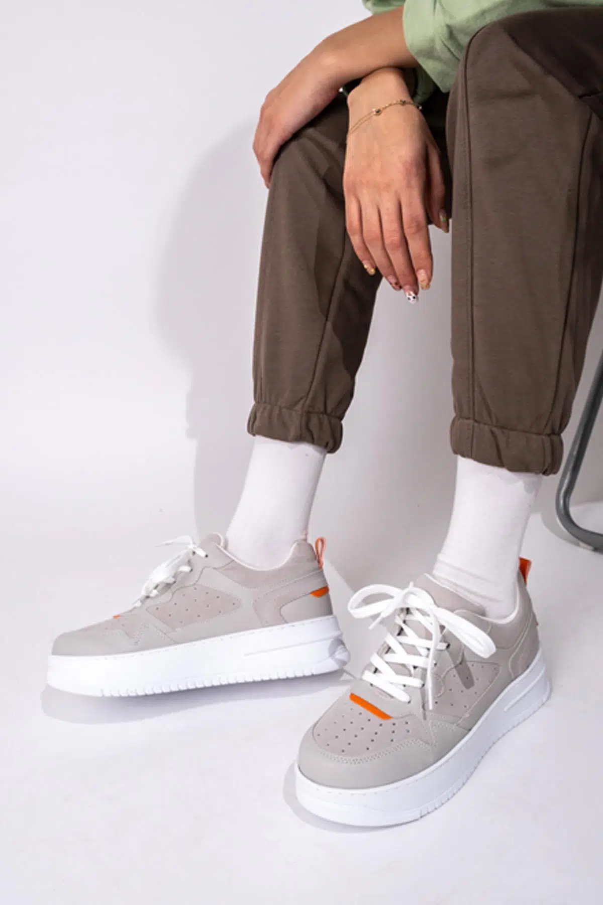 Zeno Gri Delikli Kalın Tabanlı Sneaker Günlük Spor Ayakkabı